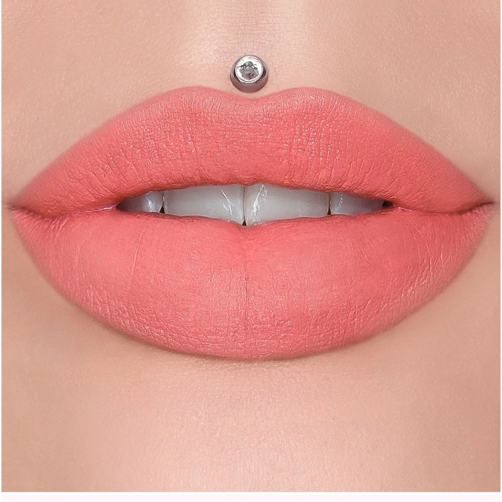 Jeffree Star Velvet Trap Lipstick